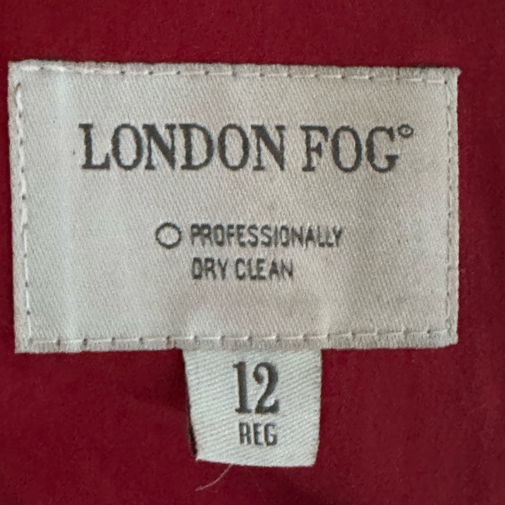London Fog Red Double Breast Trench Coat. Black Velvet Accents With Tie. Sz 12 - Picture 13 of 13